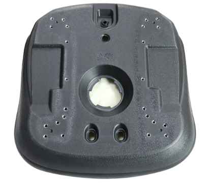 Формованное ковшеобразное сиденье из серого ПВХ-пластика с несколькими монтажными отверстиями